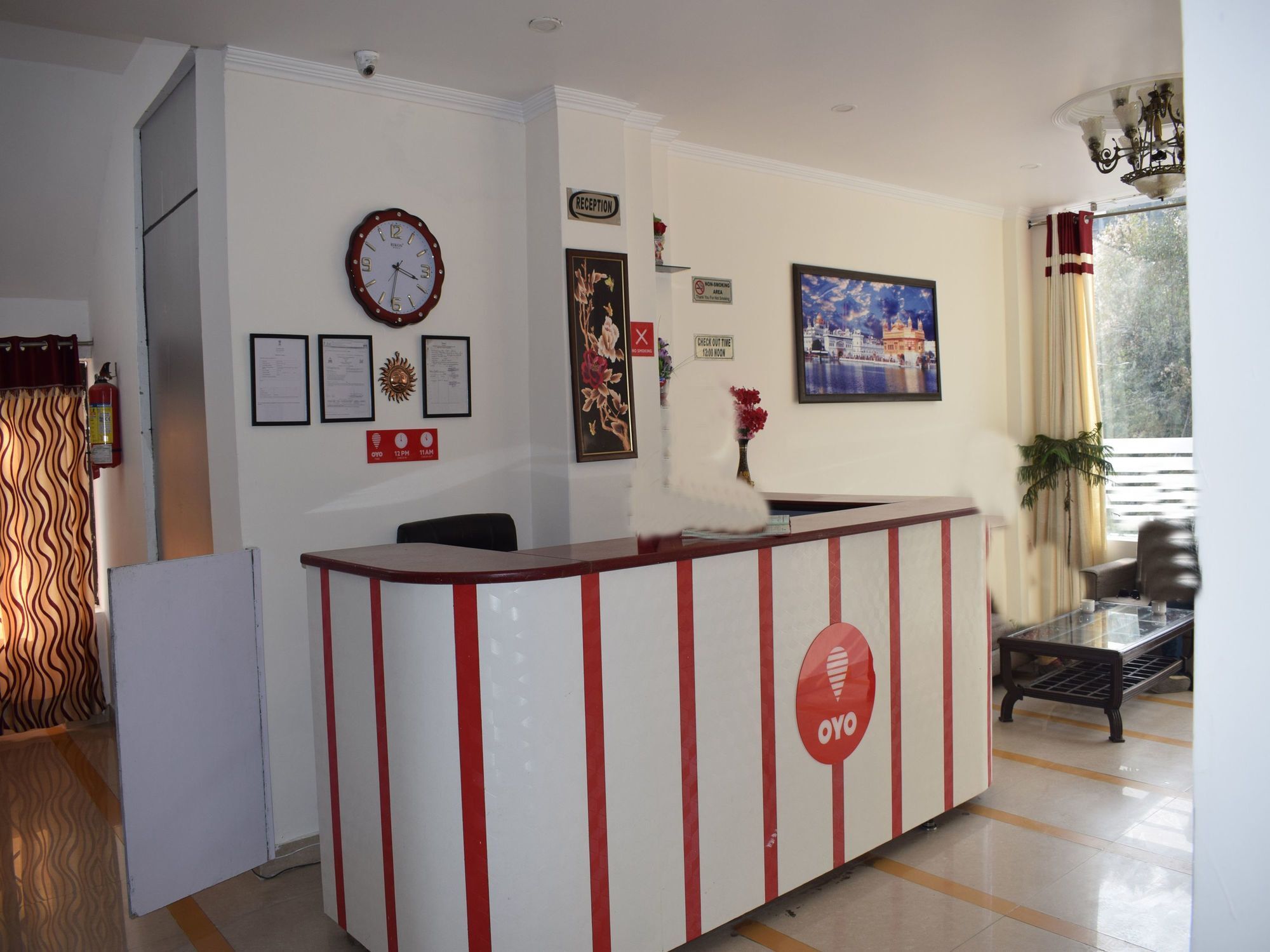 Oyo 10322 Hotel Raja Palace Dharamsala Zewnętrze zdjęcie